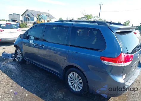 2014 Toyota Sienna Xle V6 8 Passenger из США, поврежденный, VIN 5TDYK3DC0ES452831